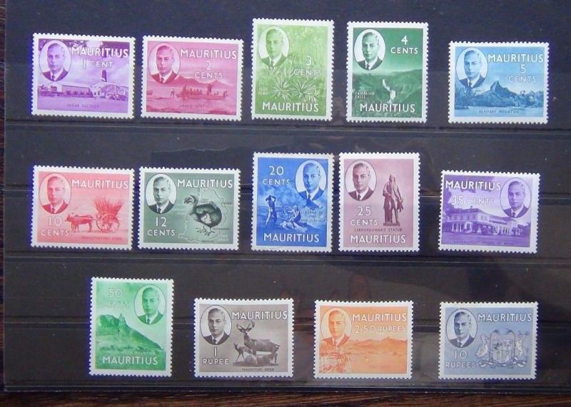 Mauritius 1950 set to 2.5 R + 10R  MM