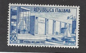 Italy SC#600 Mint F-VF SCV$27.50...Worth a Close Look!