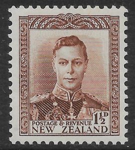 NEW ZEALAND SG607 1938 1½d PURPLE-BROWN MTD MINT