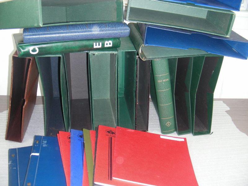  30 USED Sheet files, dust cases, & a few  binders(Scott, Lighthouse &).