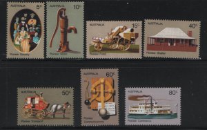 AUSTRALIA    532-538   MINT HINGED SET