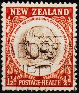 New Zealand. 1955 1 1/2d+1/2d S.G.742 Fine Used