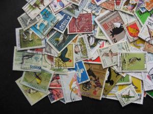 Topical hoard breakup 250 BIRDS stamps. Some duplicates & mixed condition