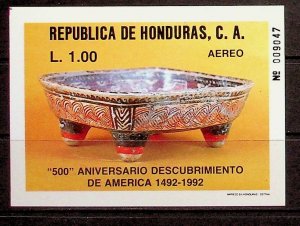 HONDURAS Sc C778a NH SOUVENIR SHEET OF 1988 - LOCAL ART - DISCOVERY OF AMERICA