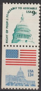 U.S.  Scott# 1623d 1977 VF MNH Flag over Capital Booklet Vert Pair