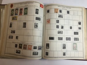 The New World Wide Postage Stamp Album Lots Of Old Stamps