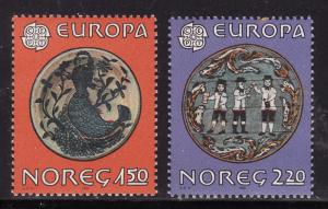 Norway #781-82, F-VF Mint NH ** Folk Art