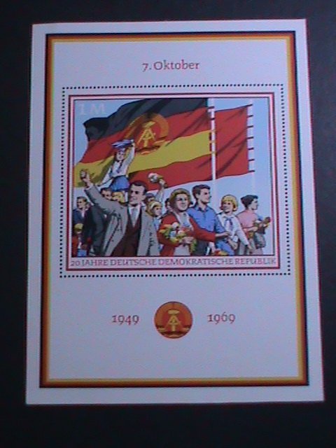 ​GERMANY-DDR1969 SC#1145 PEOPLES AND FLAGS -MNH S/S VERY FINE HARD TO FIND