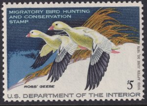 RW44 U.S. 1977 Federal Duck Stamp $5.00 issue MNH CV $10.00