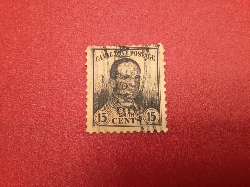 US Canal Zone #107 F-VF Hinged