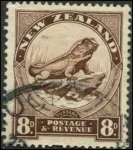 New Zealand SC# 194 Tautara Lizard 8p Used SCV $13.00