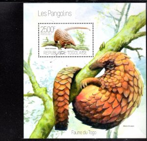 TOGO 2013 PANGOLINS MAMMELS MINT VF NH O.G S/S ( 38TO)a