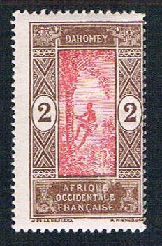 Dahomey 43 MLH Man climbing Oil Palm (BP0999)