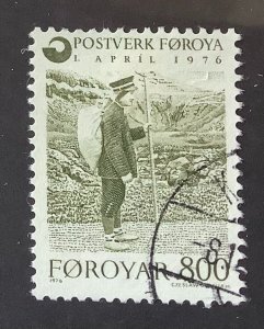 Faroe Islands 1976 Scott 17 used- 800o, Postal service on Faroe Islands, postman
