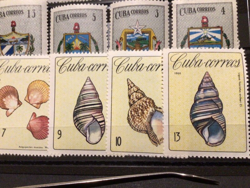 World mint never hinged Flower Shields & Shells stamps Ref 60882