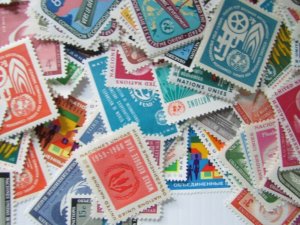 100's of United Nations stamps MNH  Some duplicates