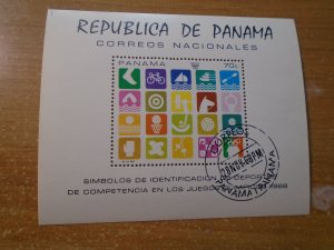 Panama  #  495i  used