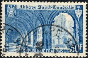 FRANCE - 1951 Yv.888/Mi.906 30fr Abbaye de Saint-Wandrille - Oblitéré TB