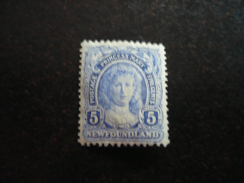 Stamps - Newfoundland - Scott# 108 - Mint Hinged Part Set of 1 Stamp