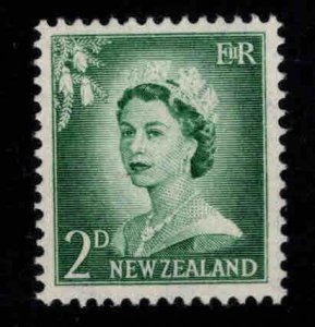 New Zealand Scott 308 MNH** Redrawn QE2 stamp larger numerals 1956