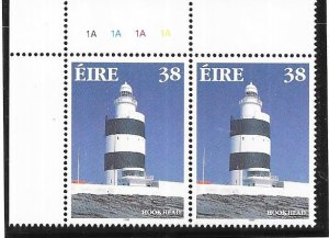 Ireland #1074  38p Hook Head Lighthouse  pair (MNH) CV$2.30