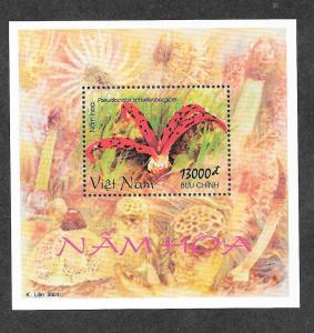 Vietnam 3057 Mint NH MNH Souvenir Sheet Flora Fauna Flowers!