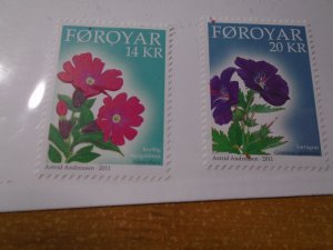 Flowers  :  Faroe Islands  #  562-63  MNH