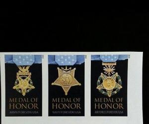 2015 49c Medal of Honor Strip of 3, Vietnam War, Imperf