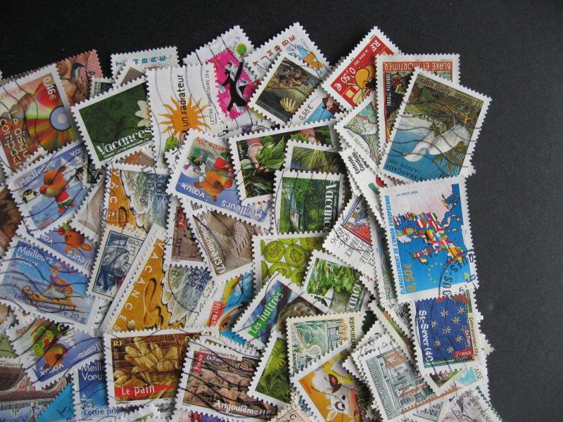 France collection 159 different mostly commemoratives soaked from kiloware!