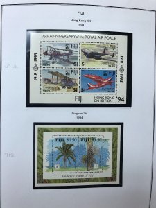 INTERNATIONAL SELECTION – DENMARK TO KIRIBATI – 423643