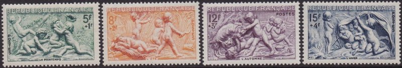 B244-47 Sculptures MNH