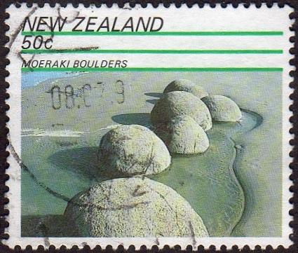 New Zealand 1039 - Used - 50c Moeraki Boulders (1991) (cv $0.75)