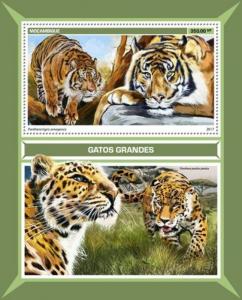 Mozambique - 2017 Big Cats on Stamps - Stamp Souvenir Sheet-MOZ17120b