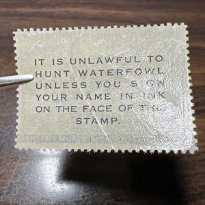 Scott RW19 1952 $2.00 Duck Stamp Mint F-VF OG NH Cat $90