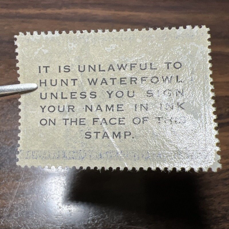 Scott RW19 1952 $2.00 Duck Stamp Mint F-VF OG NH Cat $90