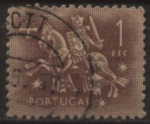 Portugal 766 (used) 1e knight, violet brn (1953)