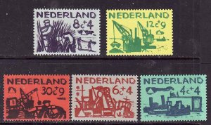 Netherlands-Sc#B331-5- id7-unused LH semi-postal set-Tugs-1959-