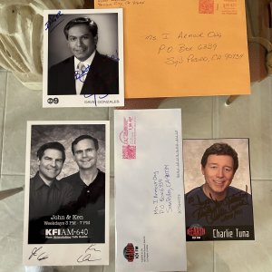 22 SIGNED PHOTOS OF FAMOUS & POPULAR LOS ANGELES TV NEWS & RADIO PERSONALITIES