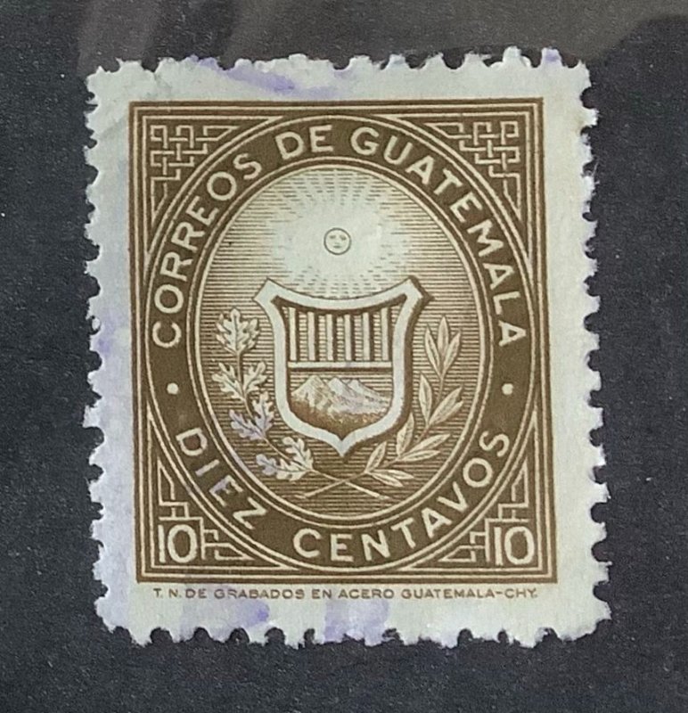 Guatemala 1963-66 Scott 389 used -10c, Coat of Arms