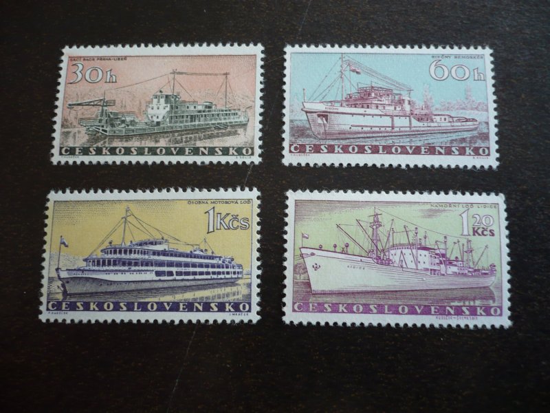 Stamps - Czechoslovakia - Scott# 961-964 - Mint Hinged Set of 4 Stamps