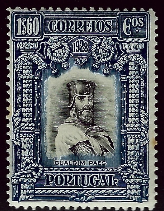 Portugal SC#451 MNH Fine perf stain SCV$19.50...A Wonderful Country!