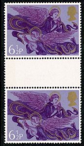 GB 1975 Christmas 6½p PVA gum. Gutter pair. SG Spec W327