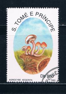 Saint Thomas and Prince Is 1126 Used Mushrooms lr (GI0329)+