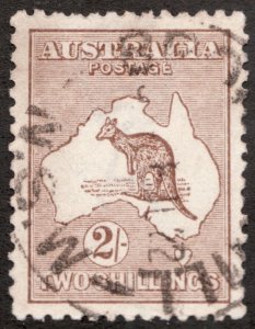 1916 Australia Sc# 52 - Two Shilling Kangaroo & Map- Used cv$15