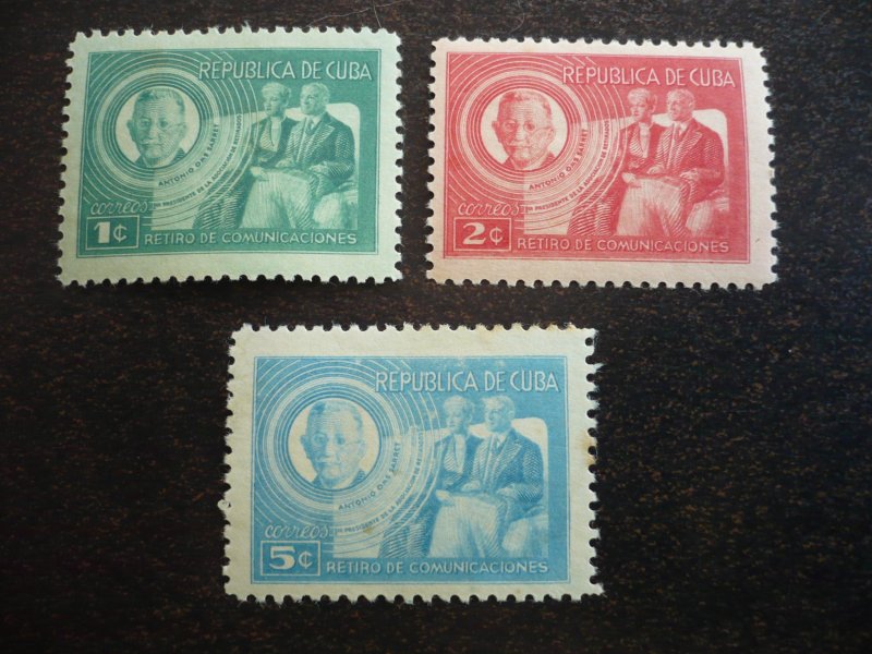 Stamps - Cuba - Scott# 407-409 - Mint Hinged Set  of 3 Stamps