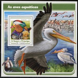 SAO  TOME 2017  AQUATIC BIRDS  SOUVENIR SHEET MINT NH