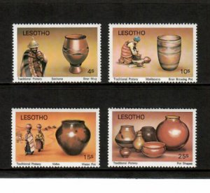 Lesotho 1980 - Traditional Pottery Art - Set of 4 Stamps - Scott #297-300 - MNH