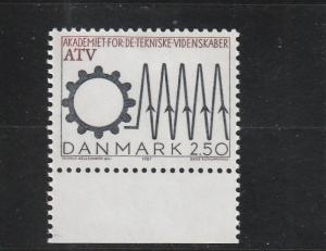Denmark  Scott#  839  MH