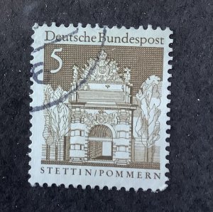 Germany 1966  Scott  936  used - 5pf,  Berlin Gate, Stettin , Pommern