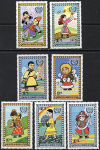 Thematic stamps MONGOLIA 1977 CHILDRENS DAY 1054/60 mint